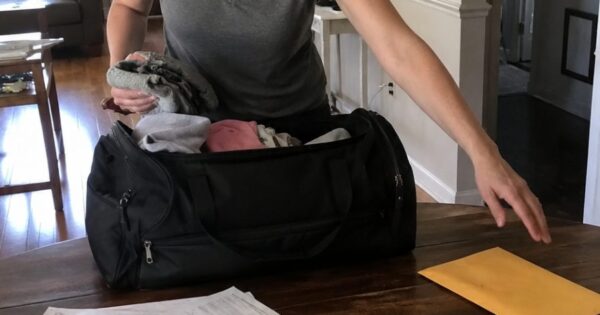 The Yellow Envelope That Ended My Marriage Overnight — The
