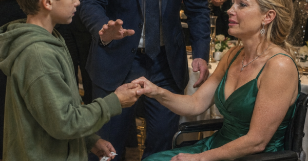 Charity Gala Reunion Reveals the Family Truth Hidden for Years