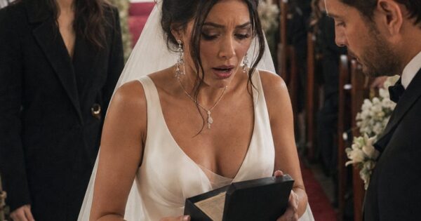 Sister Wedding Bigamy Exposed: Black Gift Box Destroys Ceremony